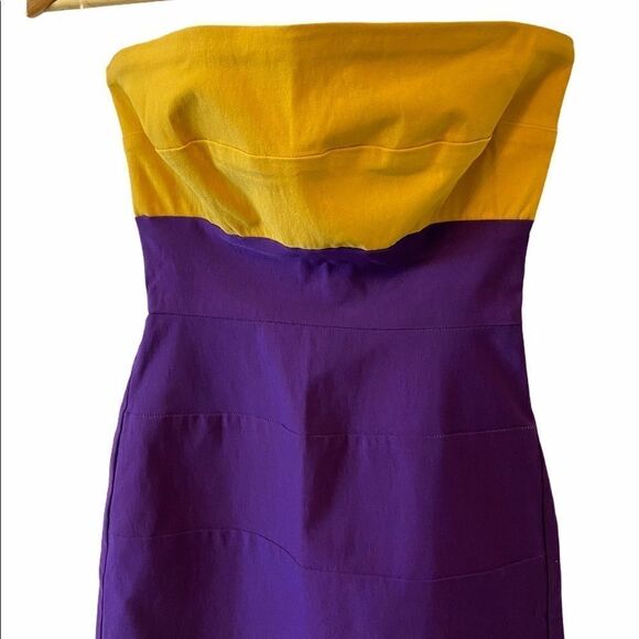 LE CHATEAU Colour Blocked Stretch Strapless Dress - Picture 2 of 6